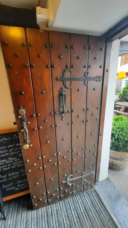 Kings Arms Hotel Hawkshead Esterno foto